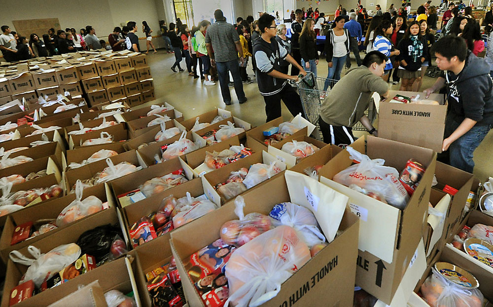 Foothill Unity Center Holiday Food Drive